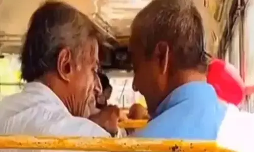 బ‌స్సులో ఇద్ద‌రి మ‌ధ్య వాద‌న‌.. పోలీసులు పోస్ట్ చేసిన ఫ‌న్నీ వీడియో!