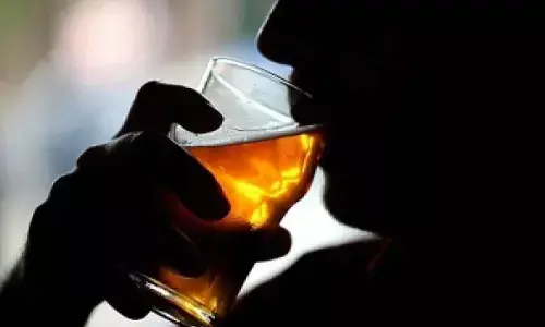 Alcohol: లిమిట్‌లో తీసుకున్నా వాంతులు అవుతున్నాయా..?