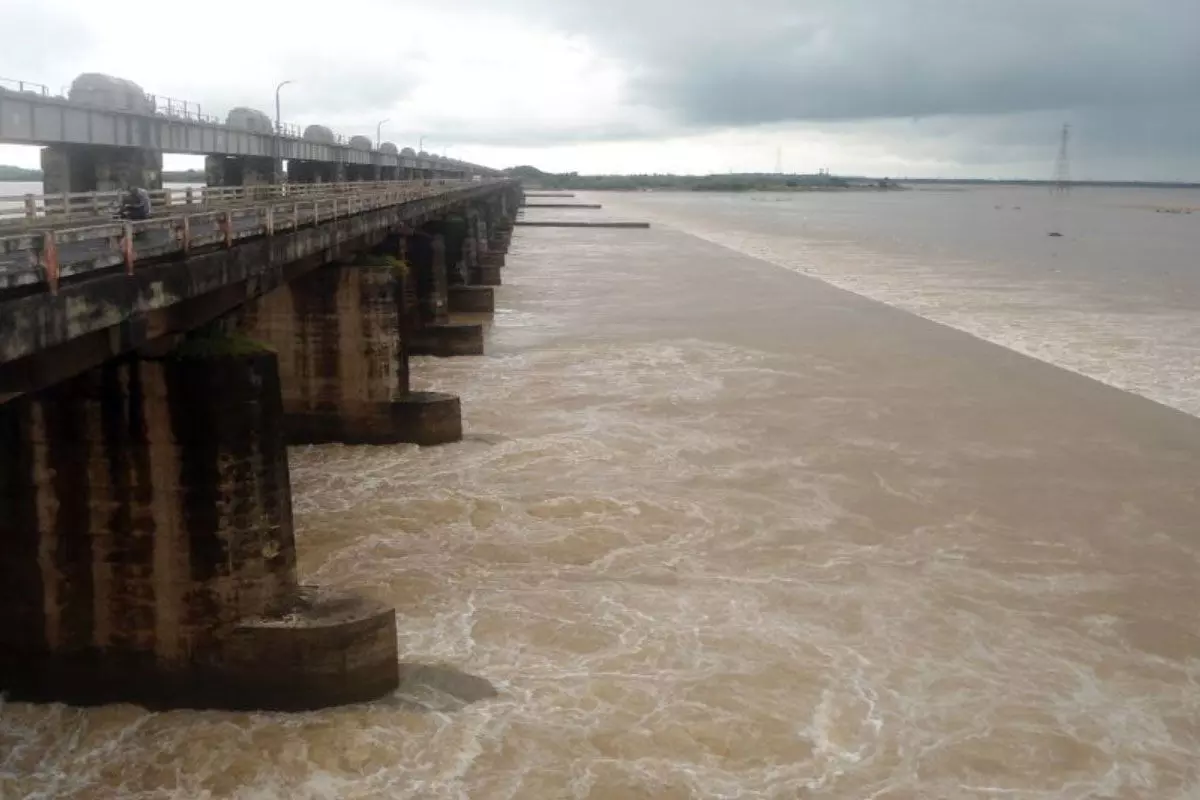 Godavari Crosses Third Danger Mark at Dhavaleswaram barrage Godavari Crosses Third Danger Mark at Dhavaleswaram barrage