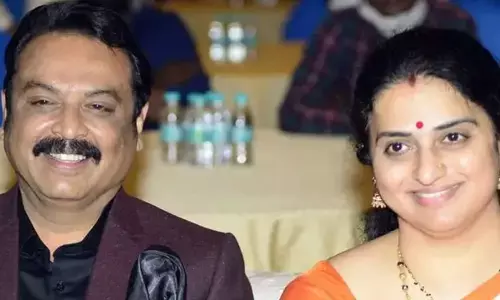 మరోసారి జంటగా దొరికిపోయిన నరేష్-పవిత్ర