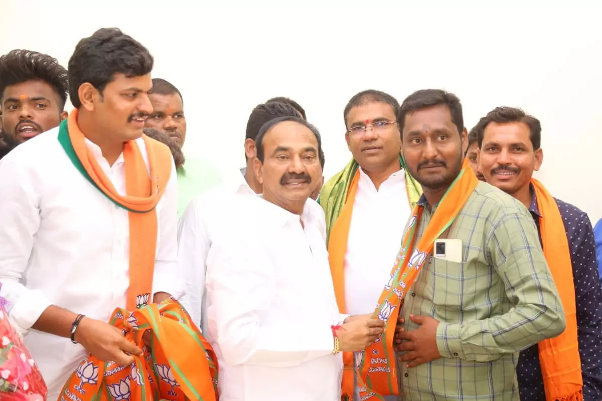 TRS Leaders Joined BJP From Gajwel Constituency In the Presence Of Eatala Rajender