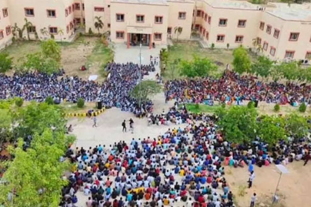 Basara IIIT Student Agitation In Front of the Administrative Office Basara IIIT Student Agitation In Front of the Administrative Office