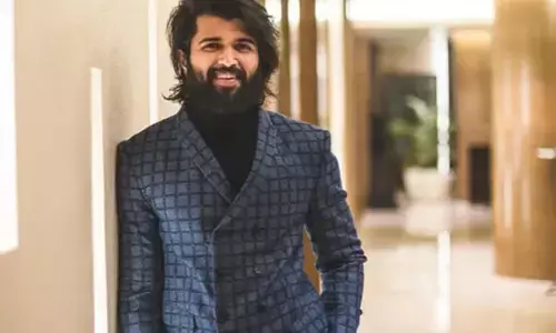 నిప్పుల వలయంలో రౌడీ హీరో వీరంగం..