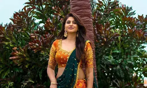 Super Cool Traditional Looks Of Varshini Sounderajan