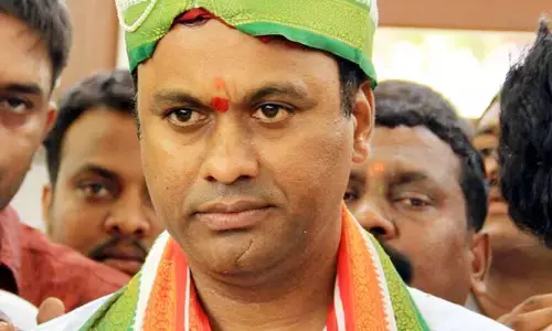 Congress MLA Komatireddy Rajgopal Reddy is to join BJP