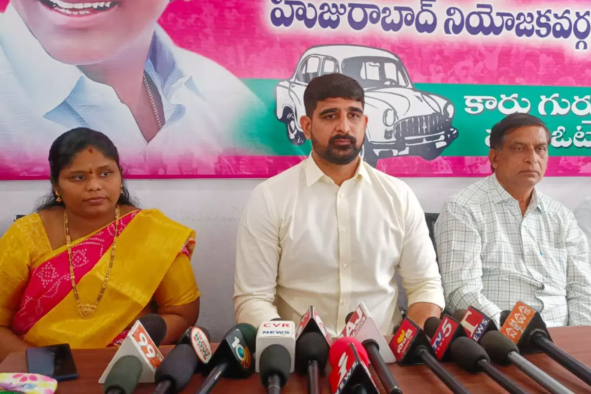 Padi Kaushik Reddy demands Eatala Rajender to Open Debate About Huzurabad Development Padi Kaushik Reddy demands Eatala Rajender to Open Debate About Huzurabad Development
