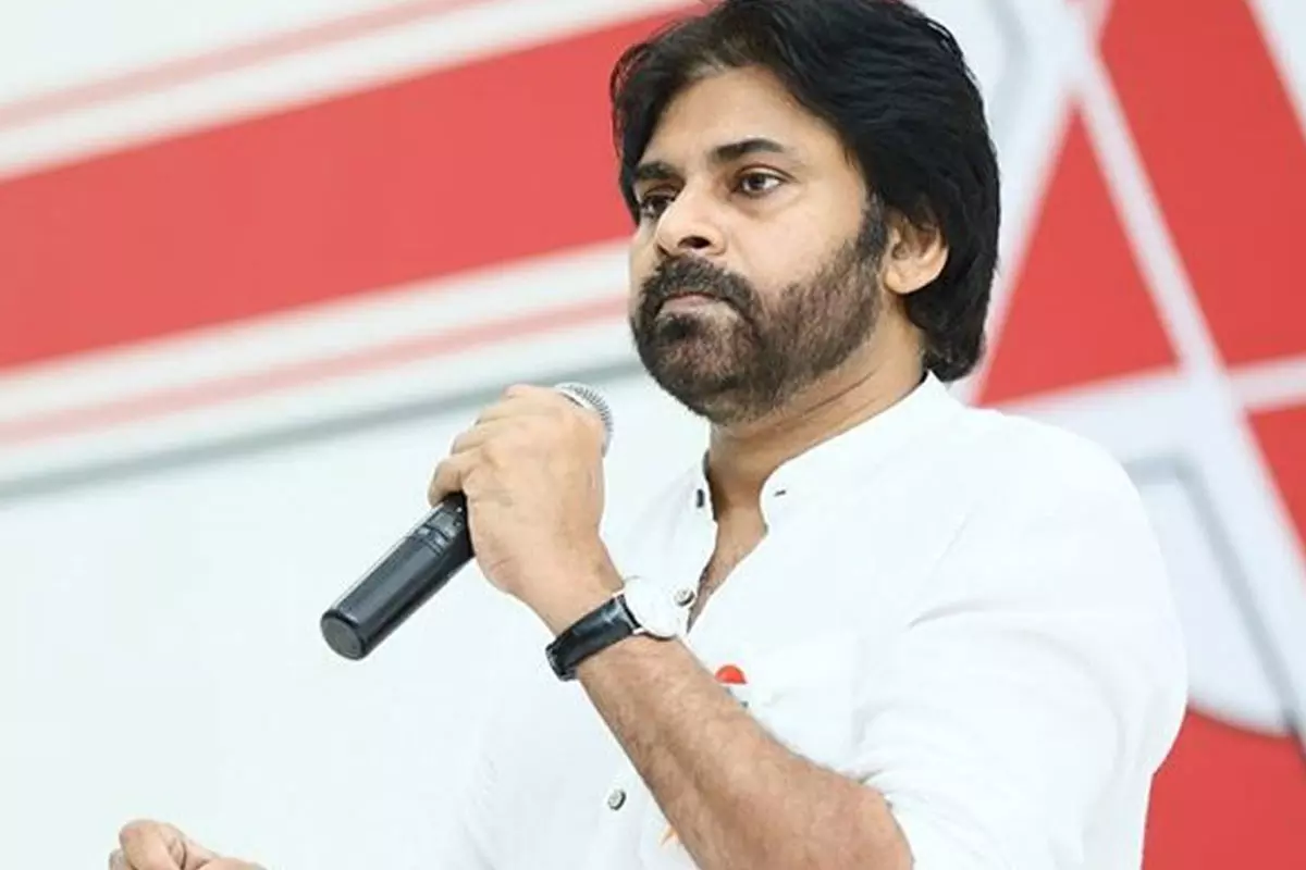 Janasena Chief Pawan Kalyan Demands Bharat Ratna for Pingali Venkayya