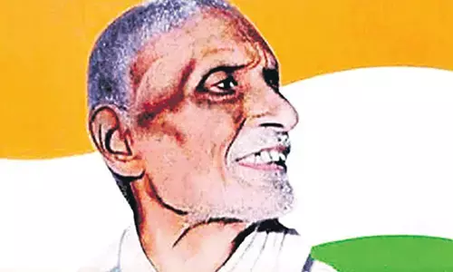 AP CM Jagan Inaugurates Photo Exhibition On Pingali Venkayya