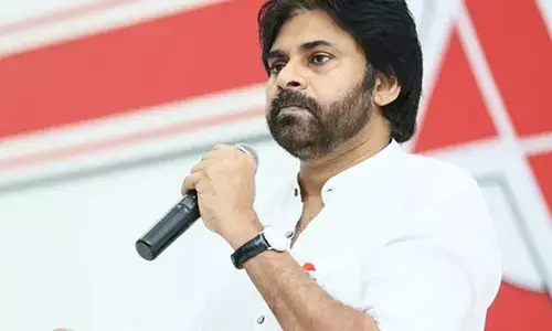 Janasena Chief Pawan Kalyan Demands Bharat Ratna for Pingali Venkayya