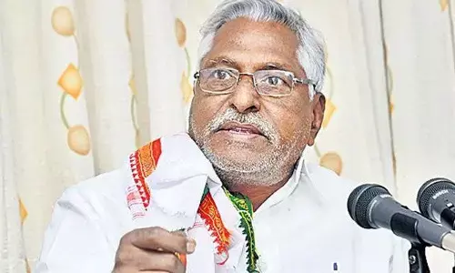 MLC Jeevan Reddy Criticizes Komatireddy Rajagopal Reddy