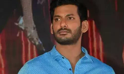Actor Vishal gets Injured While Shooting for Mark Antony