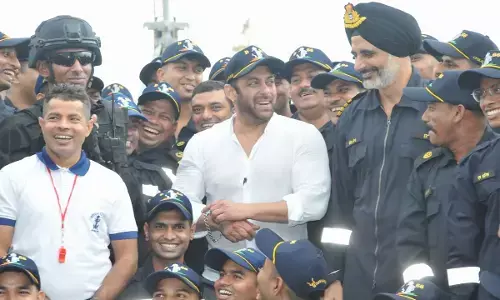 Salman Khan Spends a Day with Indian Navy At Visakhapatnam