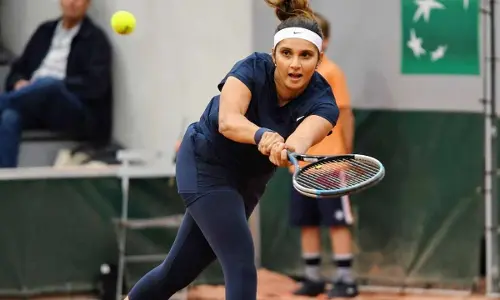 Sania Mirza Sail into Quarter Final of womens Doubles at Canadian Open