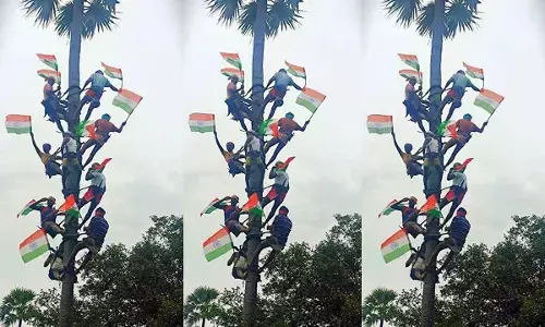 గౌడన్నల దేశభక్తి.. ఆకాశంలో అద్భుతం