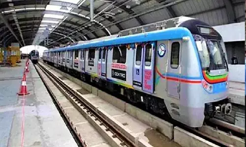 Hyderabad metro trains will stop for 1 minute on august 16