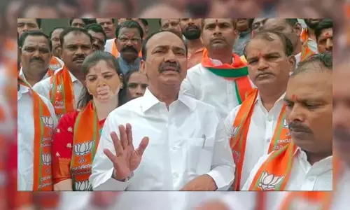 ఘట్కేసర్‌లో TRSకు షాక్.. ఈటల సమక్షంలో భారీగా BJPలో చేరికలు