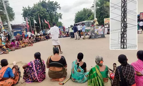 మా డిమాండ్లు పరిష్కరించకపోతే ఇక్కడే చనిపోతాం
