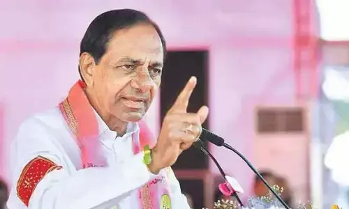 మునుగోడు సభకు హైదరాబాద్ జనం.. 2 వేల కార్లతో భారీ కాన్వాయ్!!