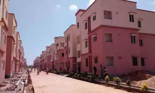 దరఖాస్తు దశలోనే అడ్డగోలు దందా