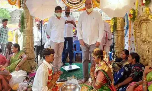 ఆదర్శ వివాహం చేసుకున్న జెడ్పీ వైస్ చైర్ పర్సన్