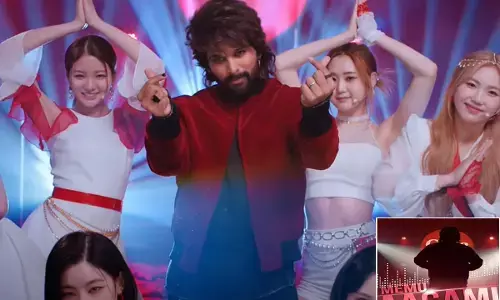 కె-పాప్ గర్ల్ గ్యాంగ్‌తో అల్లు అర్జున్ చిందులు.. మేము ఆగము అంటూ..