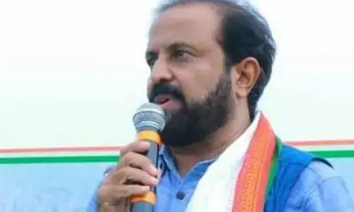 కవిత బతుకమ్మ అంటూ బతక నేర్చింది.. Congress మాజీ ఎంపీ Madhu Yaskhi Goud ఆగ్రహం