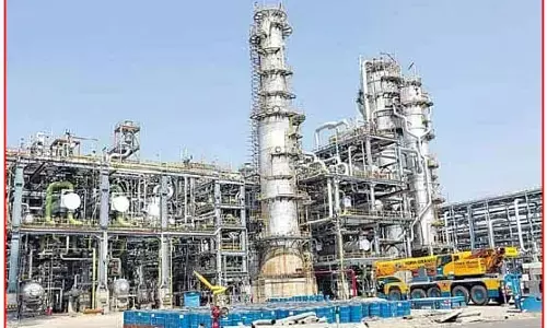 రామగుండం కార్మికులను ఆదుకోవాలి