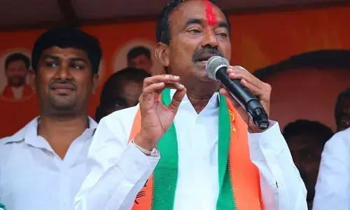 ఈటల ప్రయత్నం బెడిసికొట్టిందా? నేతల చేరికల అంశంపై విమర్శలు