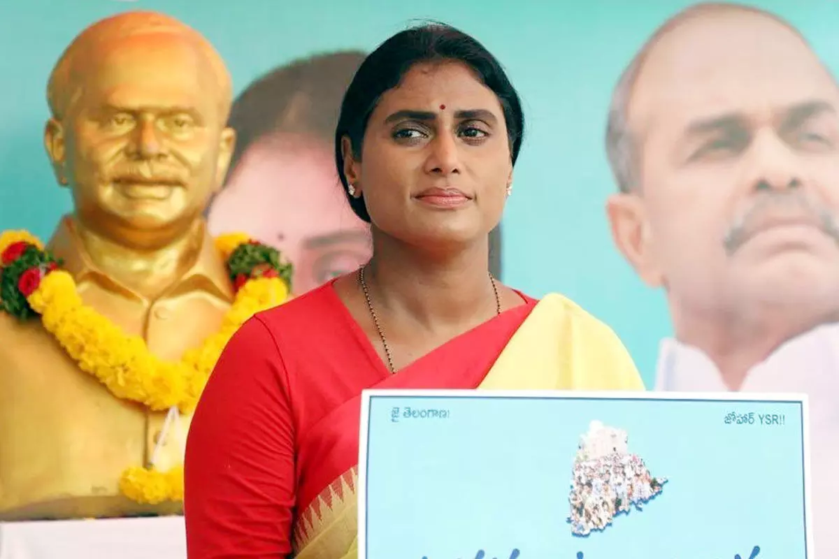 తెలంగాణలో పార్టీ పెట్టడానికి కారణం ఇదే.. షర్మిల క్లారిటీ తెలంగాణలో పార్టీ పెట్టడానికి కారణం ఇదే.. షర్మిల క్లారిటీ