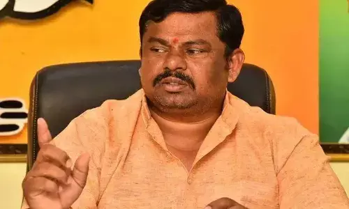 MLA రాజాసింగ్‌కు తప్పిన ప్రమాదం.. రన్నింగ్‌లోనే ఊడిపోయిన బుల్లెట్ ప్రూఫ్ కార్ టైర్