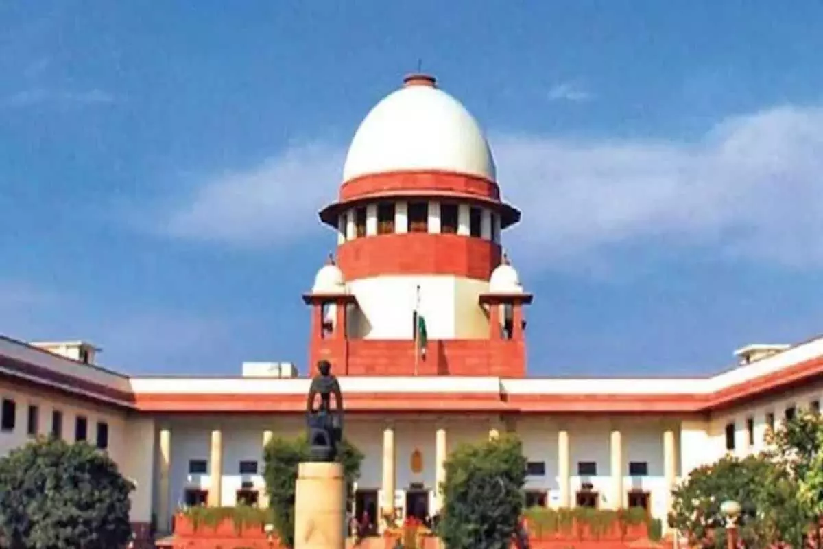 రాజకీయ పార్టీలన్నీ ఉచితాలకు అనుకూలమే: Supreme Court రాజకీయ పార్టీలన్నీ ఉచితాలకు అనుకూలమే: Supreme Court