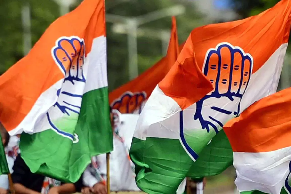 టీ-కాంగ్రెస్కు మరో బిగ్ షాక్.. బీజేపీలోకి కీలక నేత! టీ-కాంగ్రెస్కు మరో బిగ్ షాక్.. బీజేపీలోకి కీలక నేత!