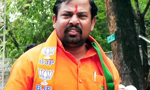 MLA రాజాసింగ్‌కు మంగళ్‌హాట్ పోలీసుల నోటీసులు