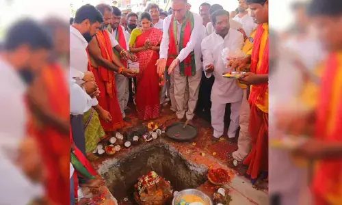 అభివృద్ధిలో అడుగు ముందే ఉన్నాం.. Minister Harish Rao