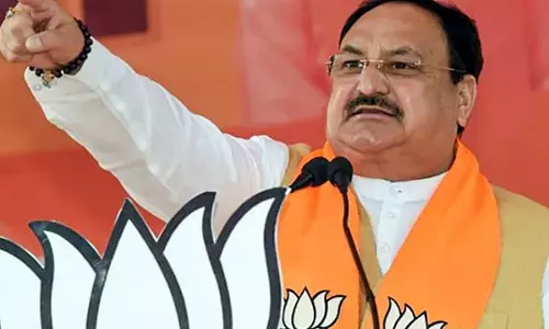 వరంగల్‌ వేదికగా కేసీఆర్‌ అవినీతిపై గళమెత్తిన J P Nadda