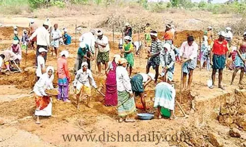 ‘ఉపాధి’ కూలీల వేతనం పెంపు.. తెలంగాణ, ఏపీలలో ఎంతో తెలుసా ?