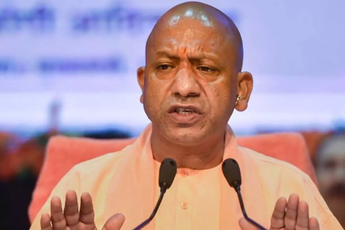 73 మంది అధికారులకు షోకాజ్ నోటీసులు 73 మంది అధికారులకు షోకాజ్ నోటీసులు