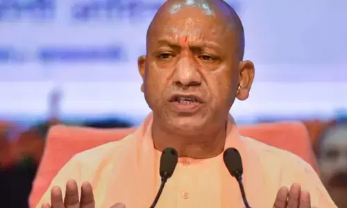 73 మంది అధికారులకు షోకాజ్ నోటీసులు