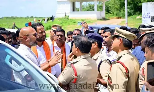 MP Arvind ను అదుపులోకి తీసుకున్న పోలీసులు