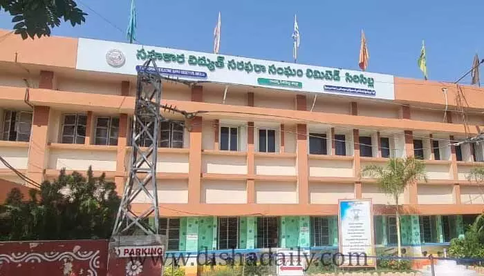KTR ఇలాఖాలో TRSకు షాక్.. ఈటల రాయబారంతో బీజేపీలోకి ముఖ్య నేత KTR ఇలాఖాలో TRSకు షాక్.. ఈటల రాయబారంతో బీజేపీలోకి ముఖ్య నేత