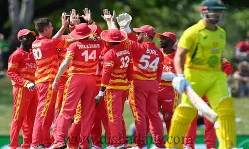 Australia  పై హిస్టరీ విజయం సాధించిన Zimbabwe