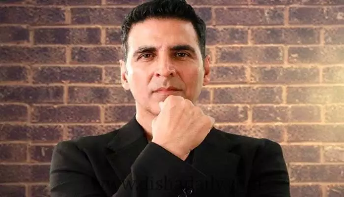 అతడి వల్లే నా సినిమాలు ప్లాఫ్ అవుతున్నాయి : Akshay Kumar అతడి వల్లే నా సినిమాలు ప్లాఫ్ అవుతున్నాయి : Akshay Kumar