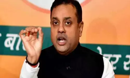 కుటుంబాన్ని రక్షించుకునే ర్యాలీ : Sambit Patra
