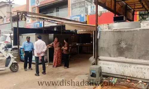 ఇడ్లీలోకి సాంబార్ కావాలని లొల్లి.. గొడవ ఎంత దూరం వెళ్లిందో తెలుసా?