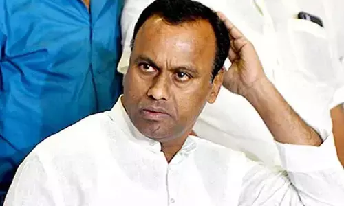రాజగోపాల్ రెడ్డి పాల్గొన్న కార్యక్రమంలోఉద్రిక్తత