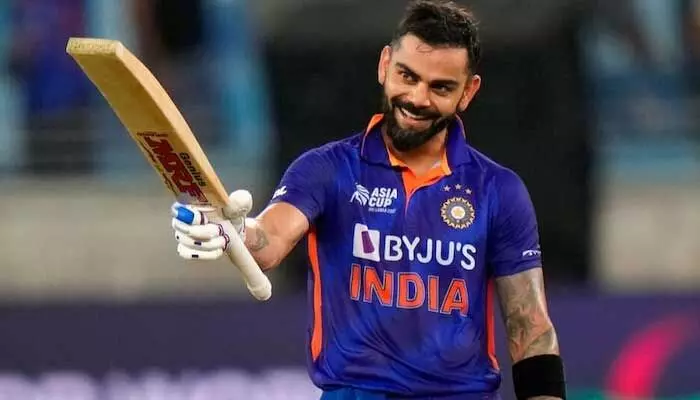 కోహ్లీ సెంచరీ చేసి వారికి కొత్త తలనొప్పి తీసుకువచ్చాడు: రవిశాస్త్రి కోహ్లీ సెంచరీ చేసి వారికి కొత్త తలనొప్పి తీసుకువచ్చాడు: రవిశాస్త్రి