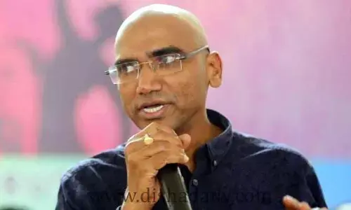 కేసీఆర్ ఆస్తులను బహిరంగంగా వేలం వేస్తాం