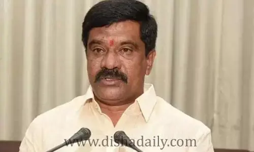 Raj Bhavan లో బీజేపీ నేతలతో సమావేశాలు ఎందుకు? Governor పై మంత్రి వేముల ఫైర్