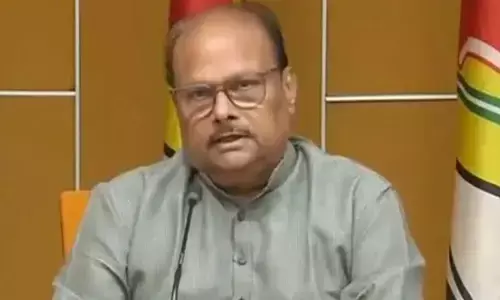 చట్టసభలు నిర్వహణకు వైసీపీ ప్రభుత్వం భయపడుతోంది: Yanamala Rama Krishnudu