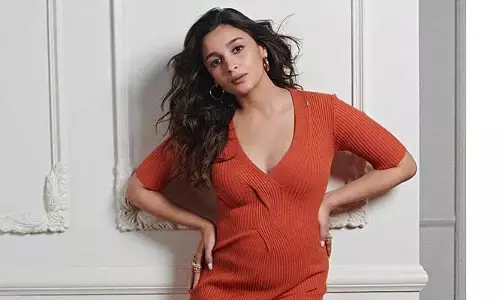 Alia Bhatt Flaunts Baby Bump In Chic Bodycon Dress